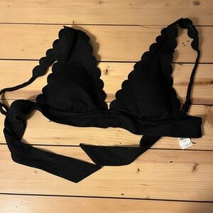 Aerie bikini top size M NWT